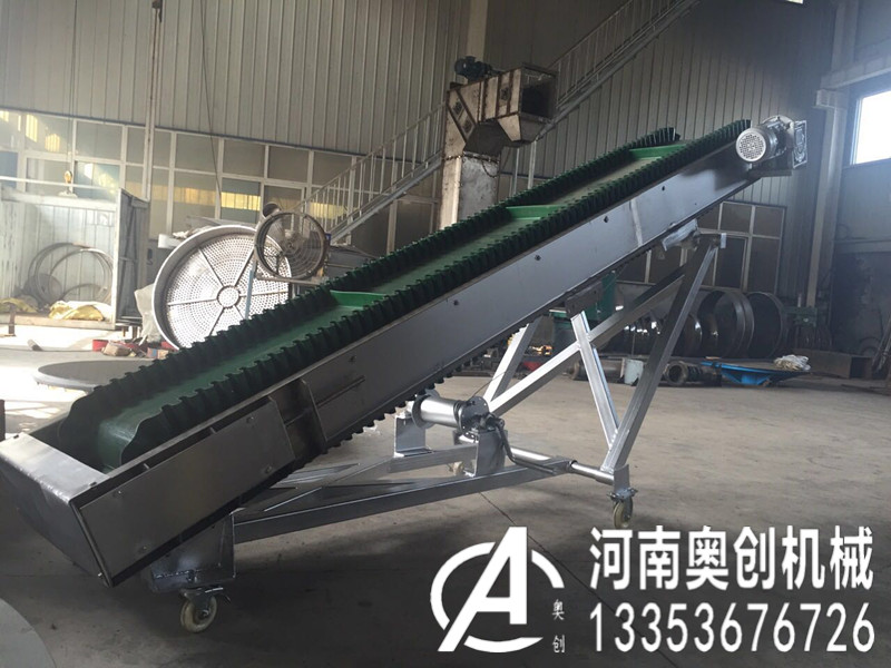 移動(dòng)升降擋邊皮帶機(jī)廠家展示 移動(dòng)升降擋邊皮帶機(jī)廠家展示