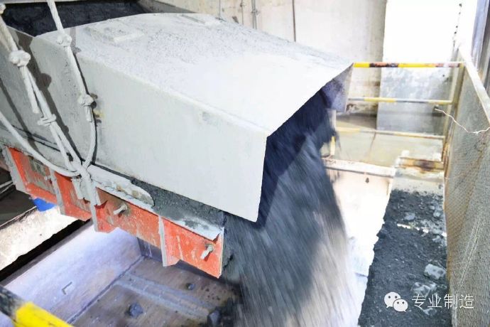 雙質體振動給料機 雙質體振動給料機