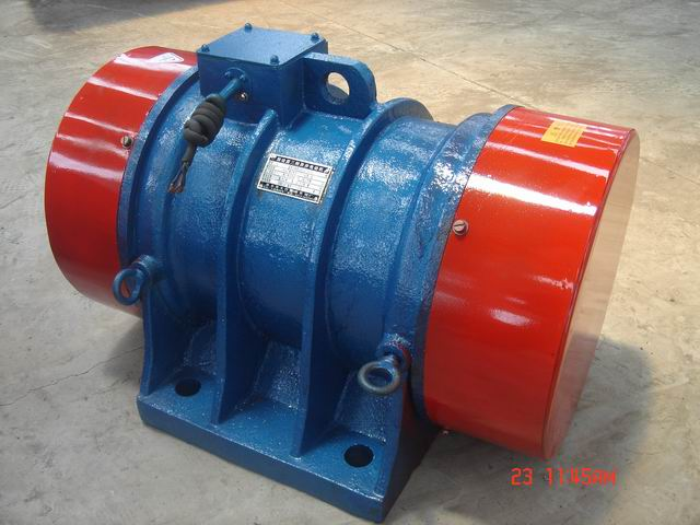 臥式振動(dòng)電機(jī)圖片展示 臥式振動(dòng)電機(jī)圖片展示