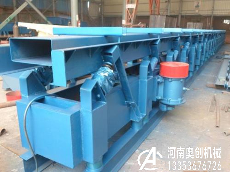 振動(dòng)輸送機(jī)廠家生產(chǎn)圖展示 振動(dòng)輸送機(jī)廠家生產(chǎn)圖展示