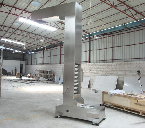 奧創(chuàng)Z型翻斗提升機(jī)展示 奧創(chuàng)Z型翻斗提升機(jī)展示