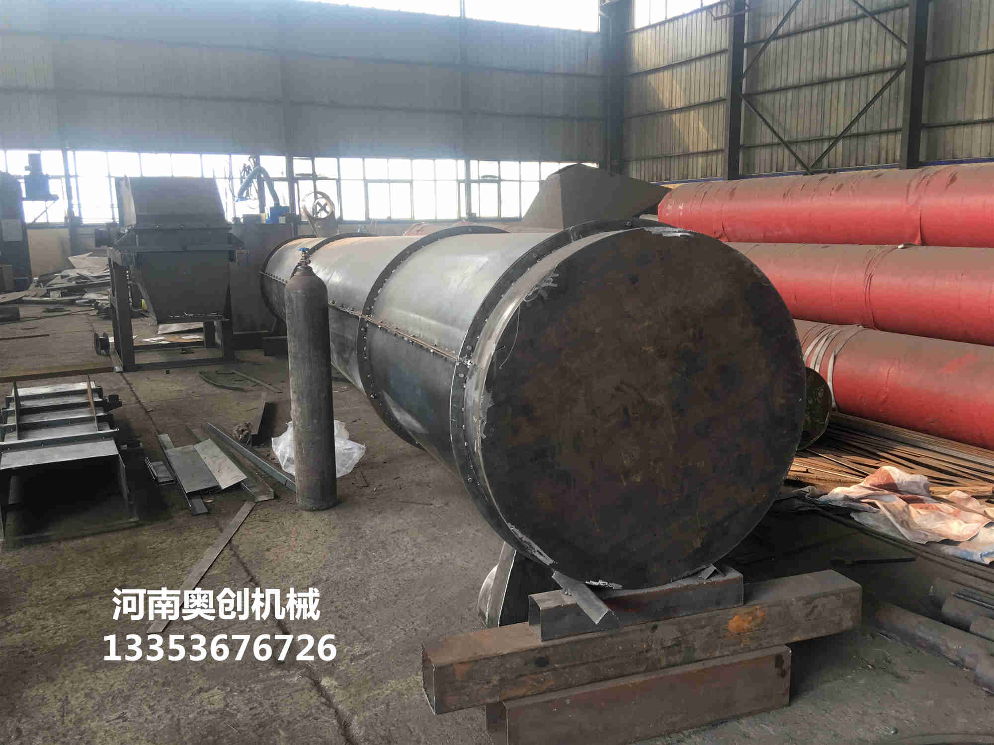 垂直振動(dòng)提升機(jī)1  垂直振動(dòng)提升機(jī)1