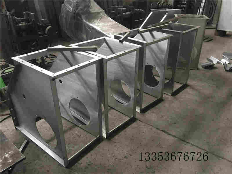翻斗提升機(jī)細(xì)節(jié) 翻斗提升機(jī)細(xì)節(jié)