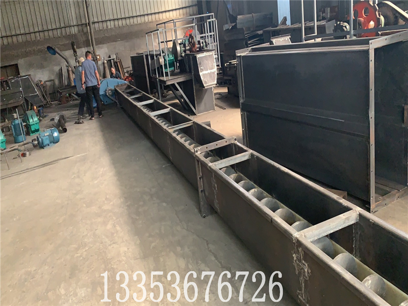 中間出料長距離螺旋輸送機(jī)2 中間出料長距離螺旋輸送機(jī)2