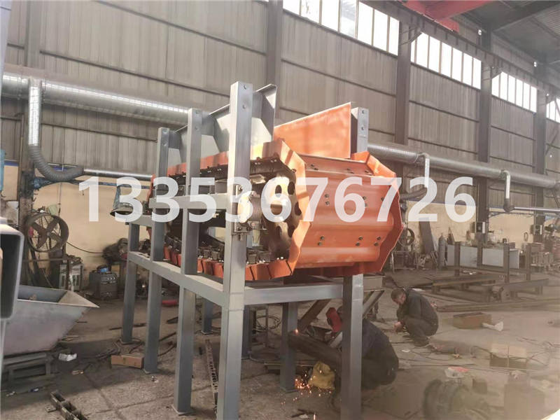 鵬威機(jī)械生產(chǎn)的板式給礦機(jī)介紹 鵬威機(jī)械生產(chǎn)的板式給礦機(jī)介紹